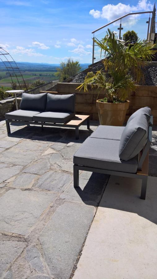Swiss Borzoi House Bed & Breakfast Vully-les-Lacs ภายนอก รูปภาพ