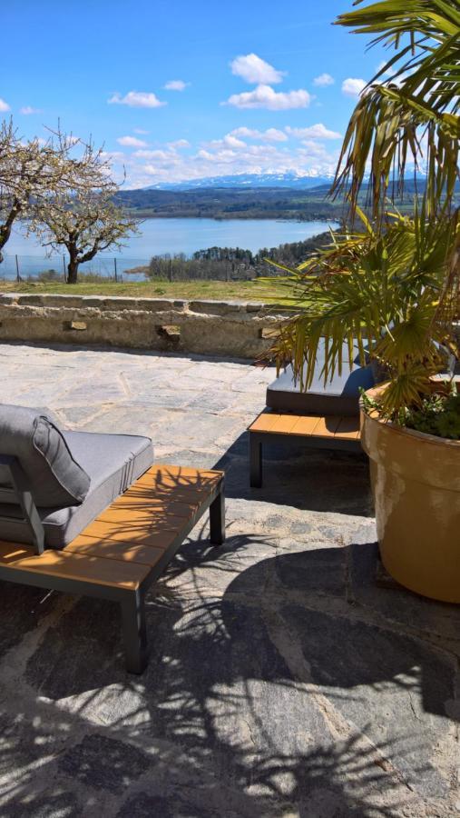 Swiss Borzoi House Bed & Breakfast Vully-les-Lacs ภายนอก รูปภาพ