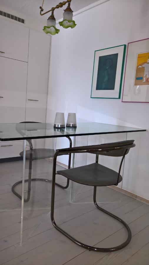 Swiss Borzoi House Bed & Breakfast Vully-les-Lacs ภายนอก รูปภาพ